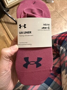 Under Armour UA Liner No-Show Socks in Medium